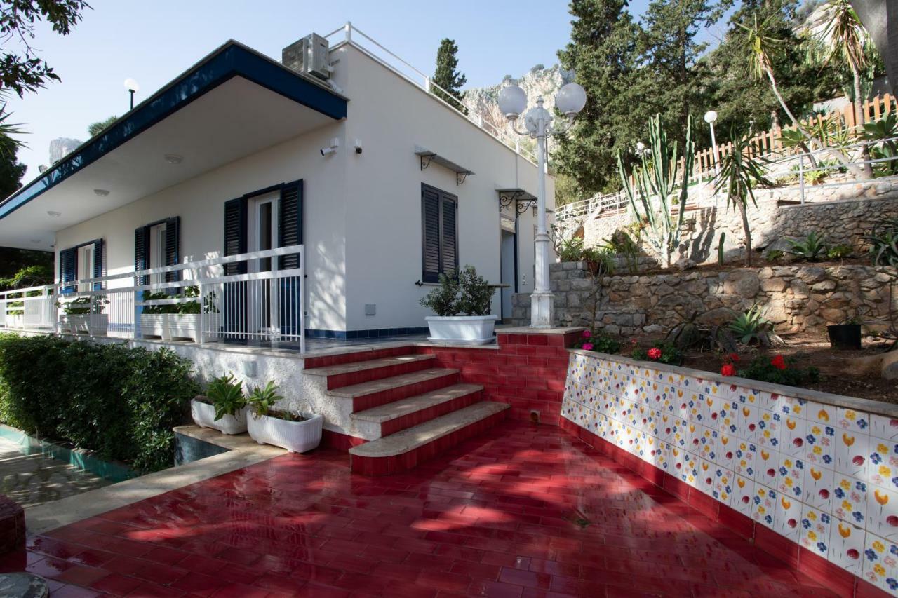 Villa Aurora Mondello Addaura Eksteriør billede