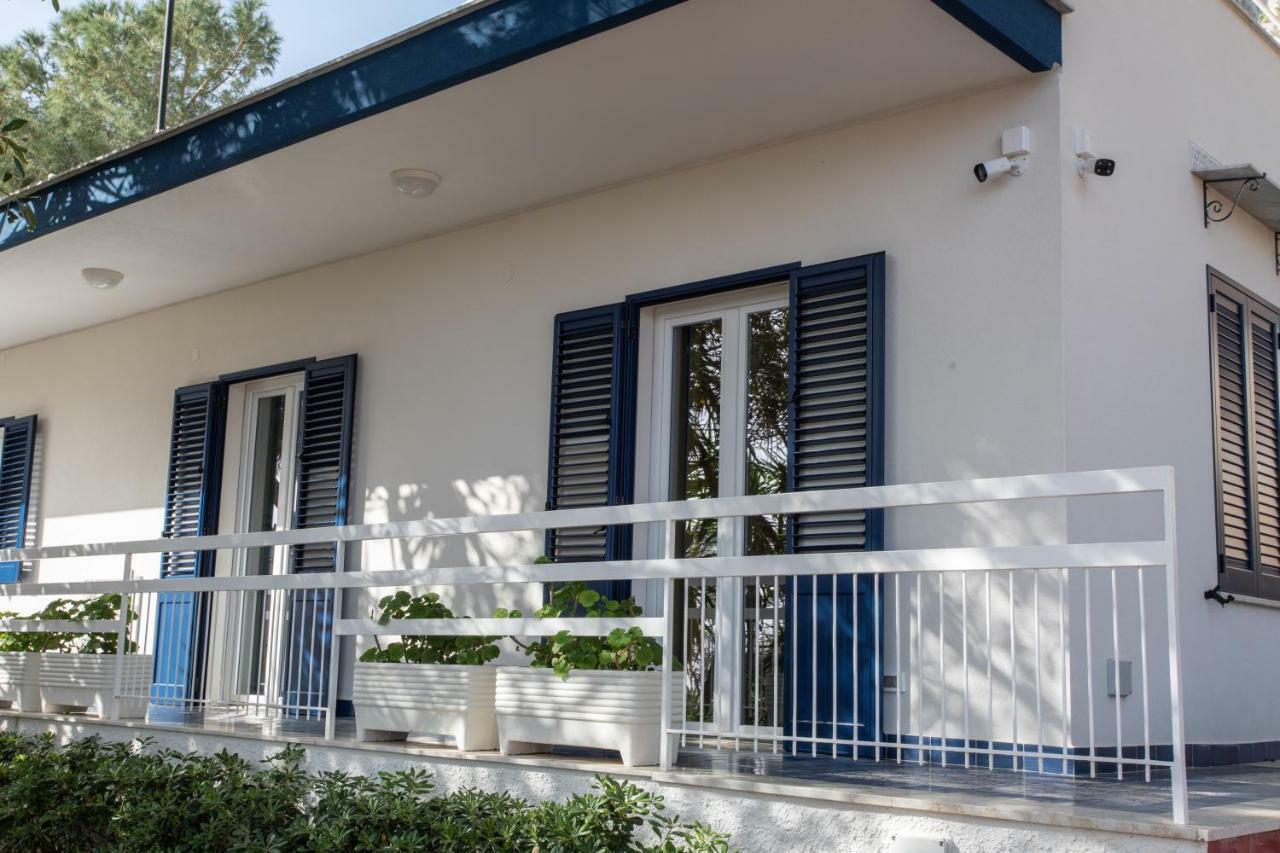 Villa Aurora Mondello Addaura Eksteriør billede