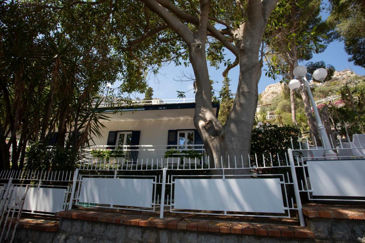 Villa Aurora Mondello Addaura Eksteriør billede